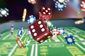 Live dealer studio view on juragan69 slot mobile app showing M-World Championship blackjack table